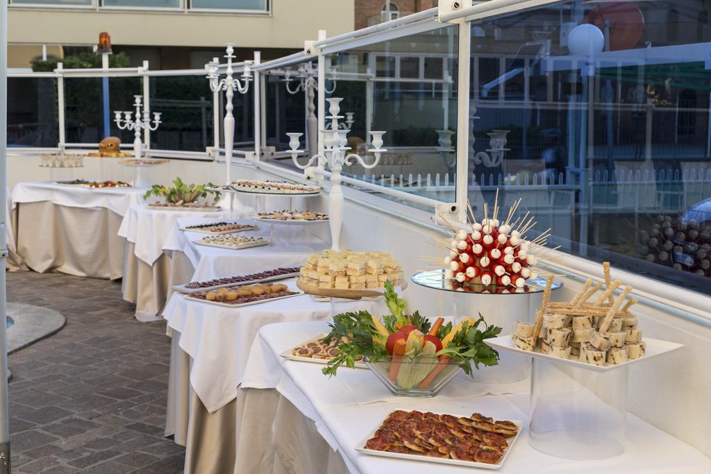 Hotel Abner'S Riccione Exterior photo